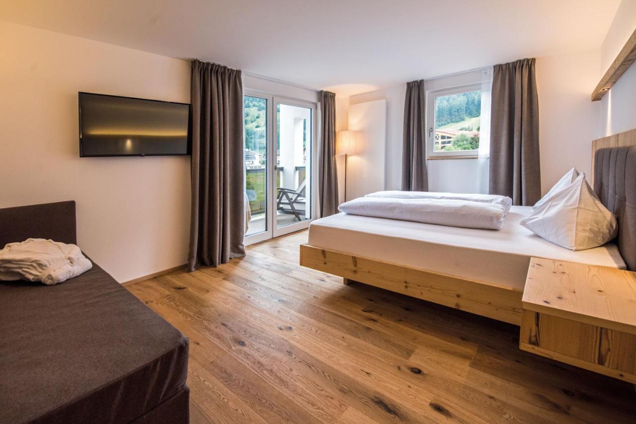 Hotel Fronza - Your Hike & Mountain Home Лутаго Экстерьер фото