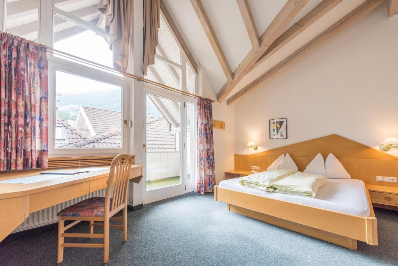 Hotel Fronza - Your Hike & Mountain Home Лутаго Экстерьер фото