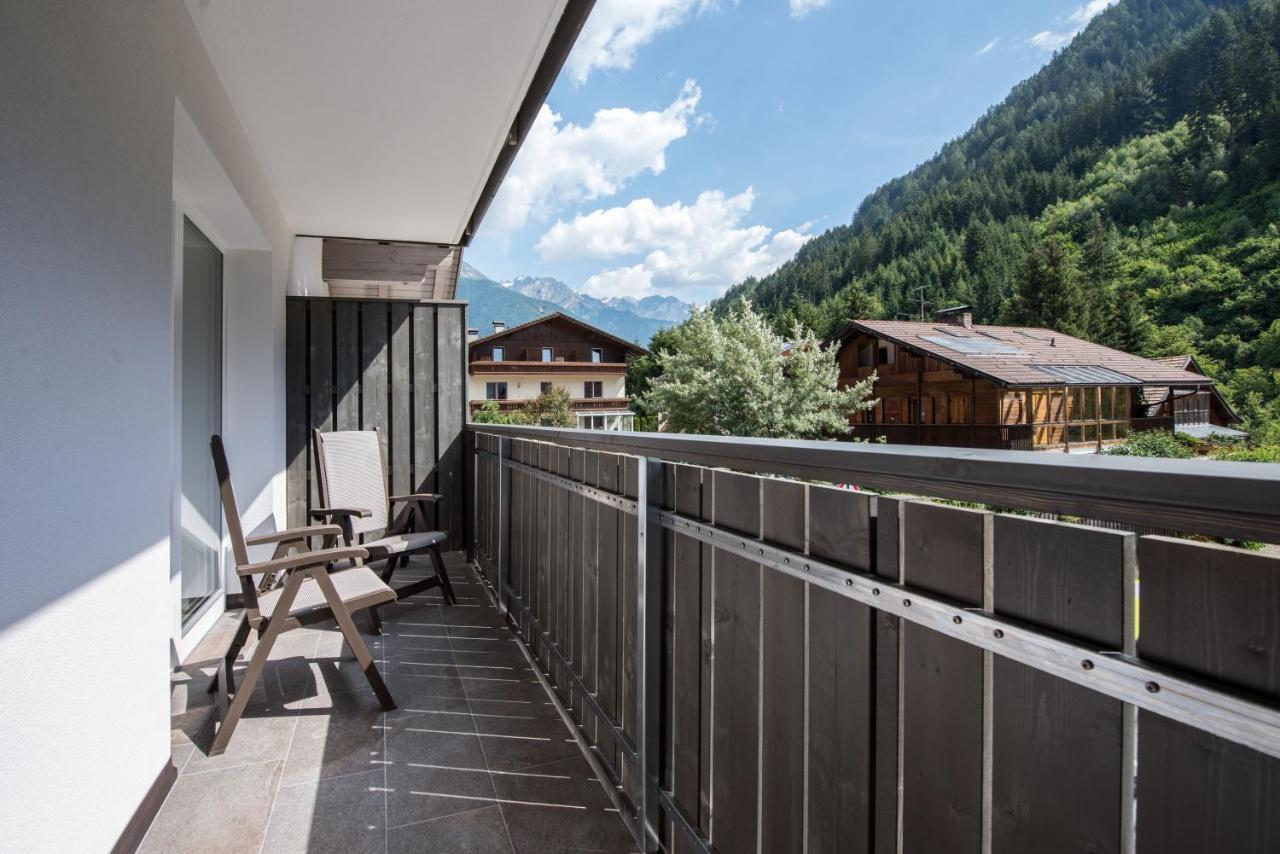 Hotel Fronza - Your Hike & Mountain Home Лутаго Экстерьер фото