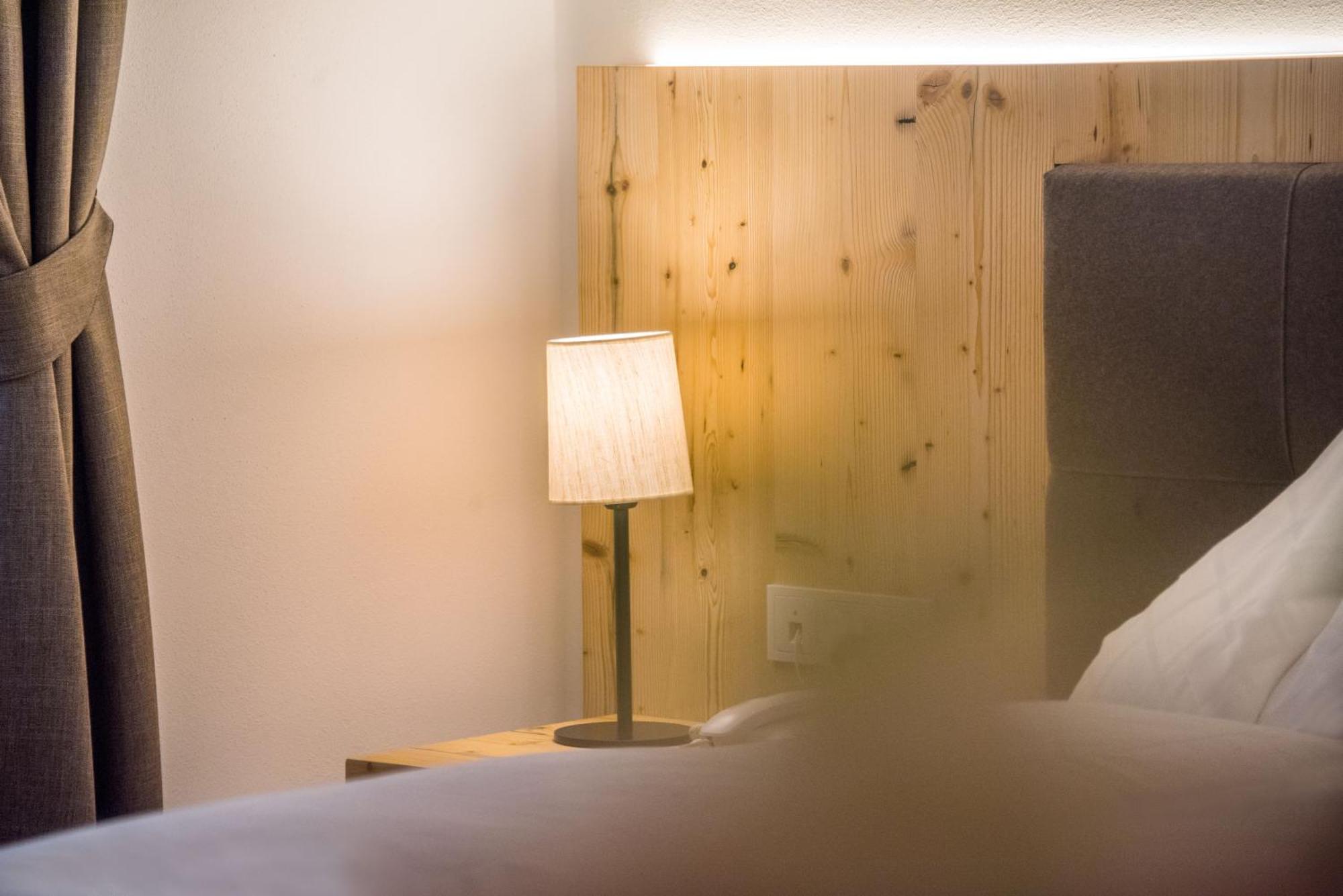 Hotel Fronza - Your Hike & Mountain Home Лутаго Номер фото